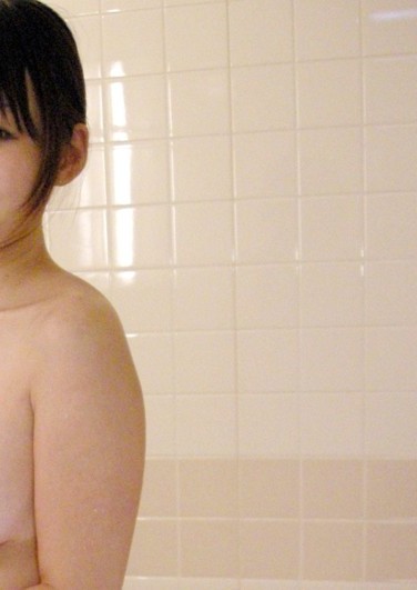 出演番号NPOW-010磁力链接迅雷下载在线观看