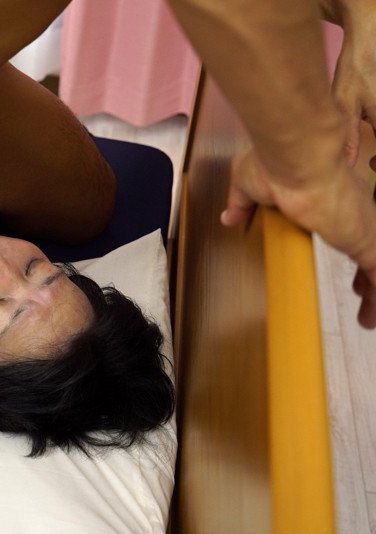 出演番号HINT-194磁力链接迅雷下载在线观看