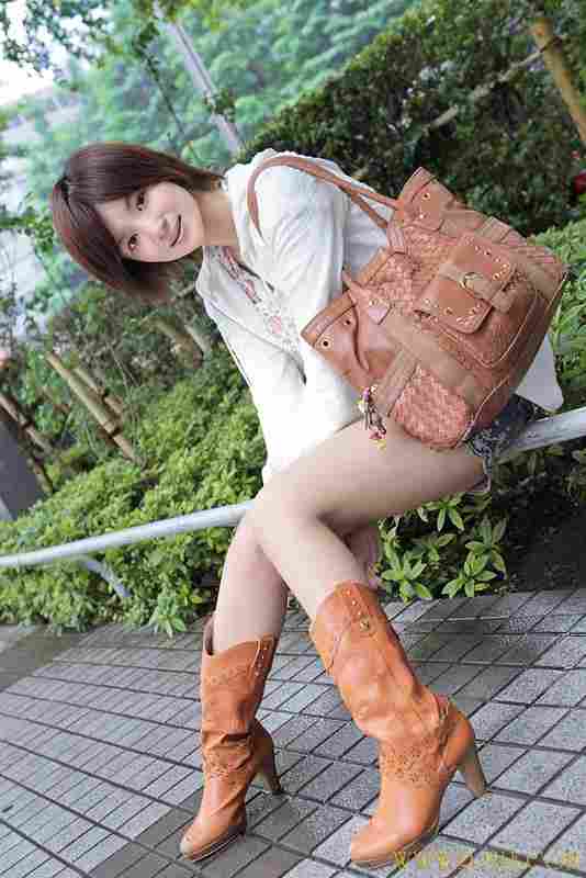 出演番号REALF-174磁力链接迅雷下载在线观看