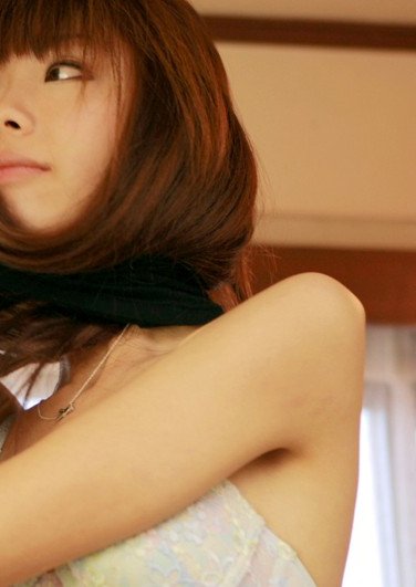 出演番号NPOW-012磁力链接迅雷下载在线观看