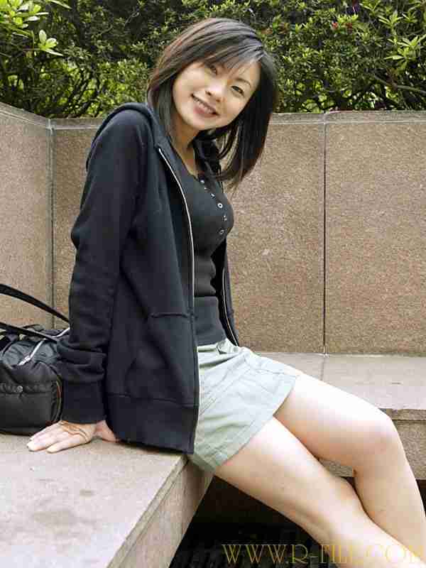 出演番号REALF-048磁力链接迅雷下载在线观看