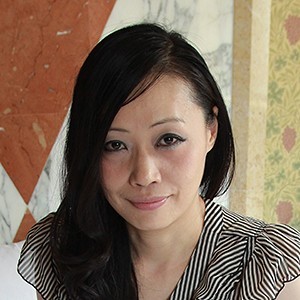 出演番号HINT-300磁力链接迅雷下载在线观看