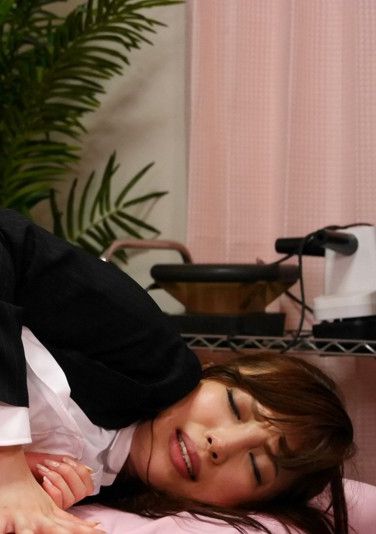 出演番号EESTHE-228磁力链接迅雷下载在线观看