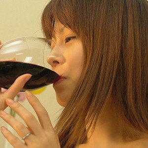 出演番号NPOW-015磁力链接迅雷下载在线观看