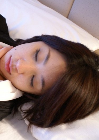 出演番号HIRA-006磁力链接迅雷下载在线观看