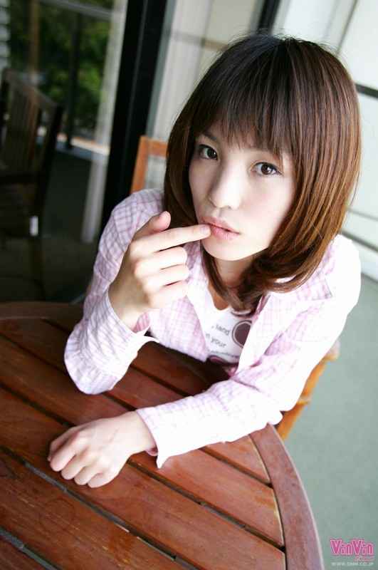 出演番号VINVIN-208磁力链接迅雷下载在线观看