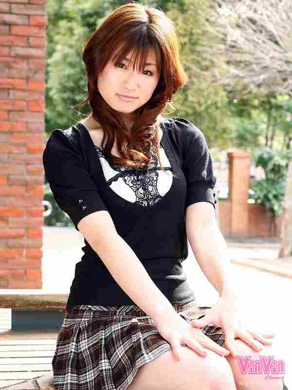 出演番号VINVIN-132磁力链接迅雷下载在线观看