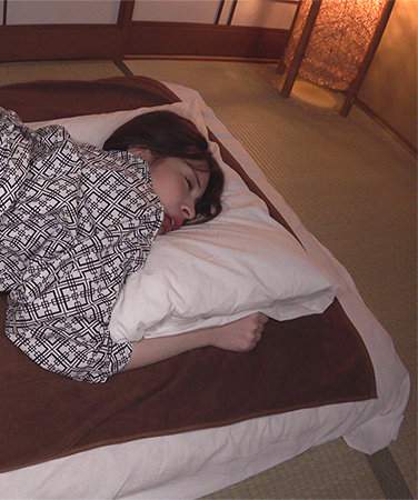 出演番号SPAY-352磁力链接迅雷下载在线观看