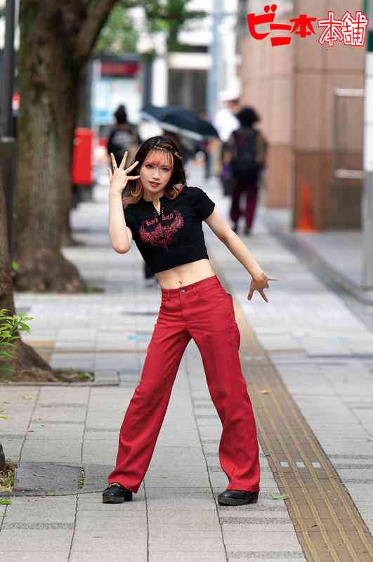 出演番号BINI-432磁力链接迅雷下载在线观看