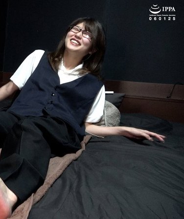 安堂はるの出演番号AD-1220磁力链接迅雷下载在线观看