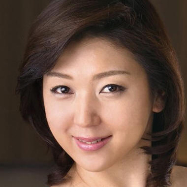 小山紗緒里个人资料封面图片